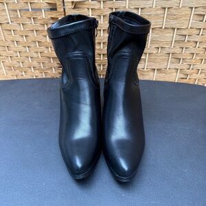Elegant Black Women's Ankle Boots Women’s Size 7